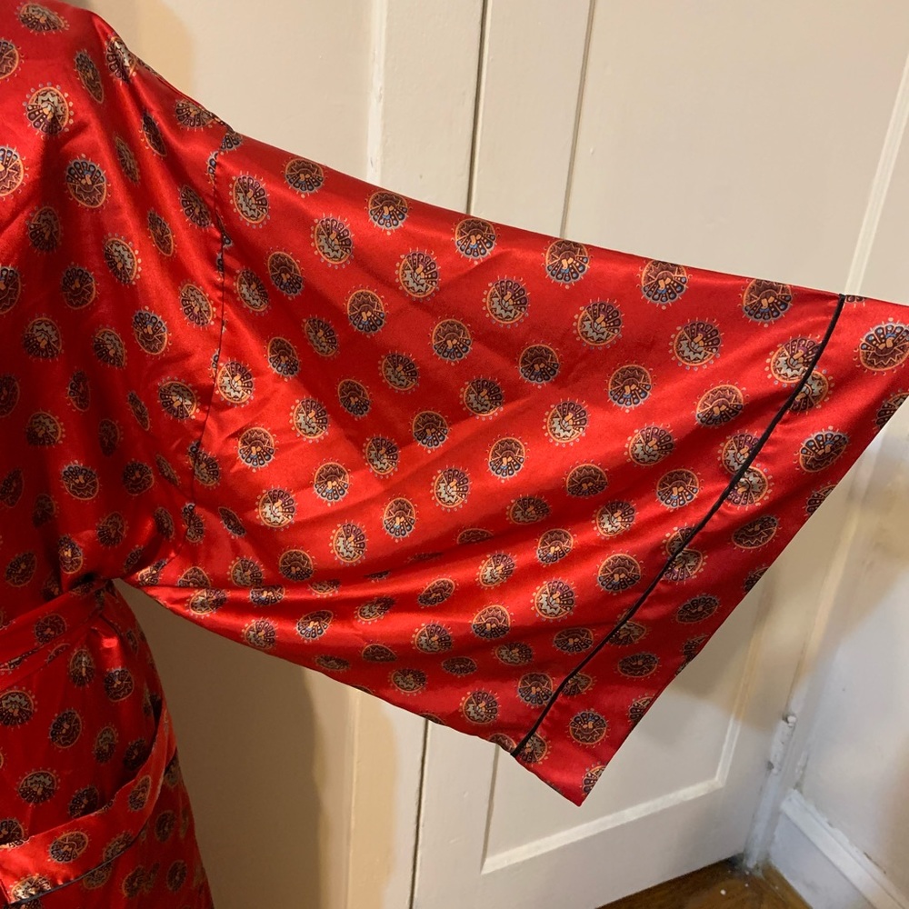Vintage Natori Kimono Robe - Picture 3 of 6